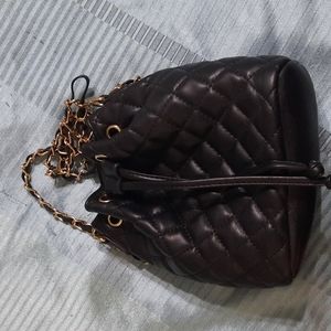 Quilted bucket bag